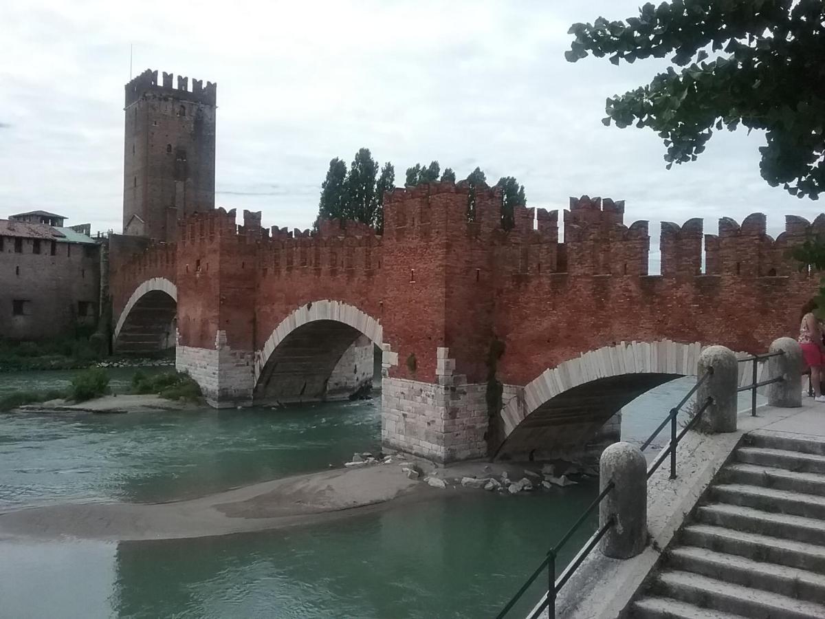 Appartamento Filippo كاستلْنْيوفو ديل غارد المظهر الخارجي الصورة